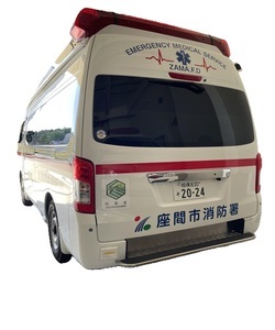 写真:消防署救急車の後部