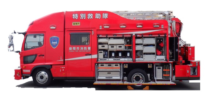 写真：救助工作車（左側）