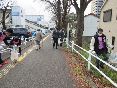 写真：座間駅周辺清掃活動5