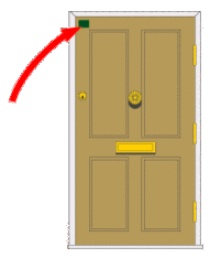 イラスト：玄関外側上部に水栓番号のシールが張ってあります。