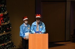 写真:18日アナウンス1