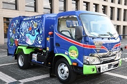 写真:パッカー車1