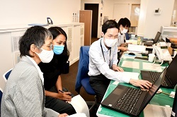 写真:講義の様子2