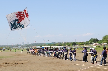 写真：大空を舞う大凧