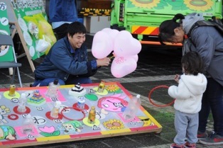 写真：ふれあい広場会場の様子3