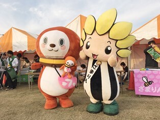 写真：世界キャラクターさみっと19