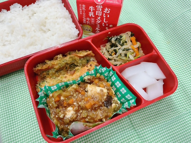 写真：4月28日（月曜日）の学校給食