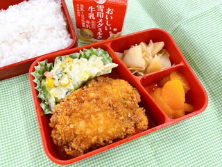 写真：4月28日(火曜日)の学校給食