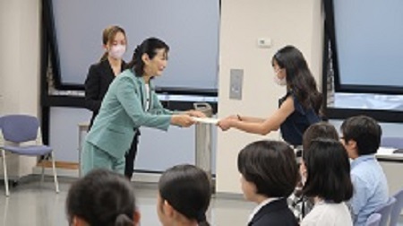 写真：任命書交付2