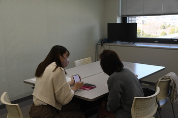 写真：相談会の様子2