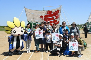 写真：初節句の祝凧の様子