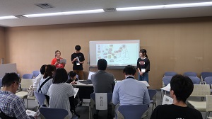 写真：座間パズル発表の様子3