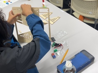 写真：工作中の様子1