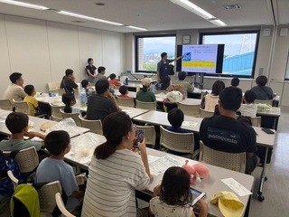 写真:講演の様子