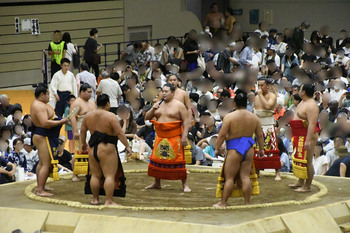 写真:相撲甚句の様子