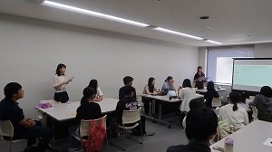 写真：青少年健全育成大会の発表内容決めの様子3