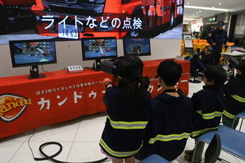 写真：屋内会場の様子2