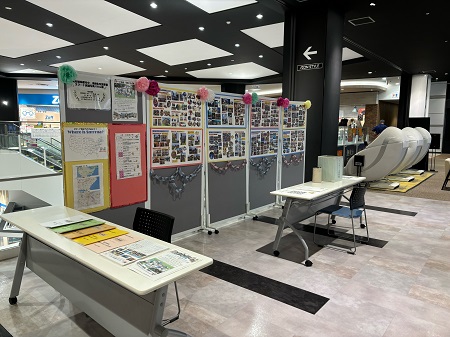 写真:令和6年にイオンモール座間で実施した写真パネル展の様子