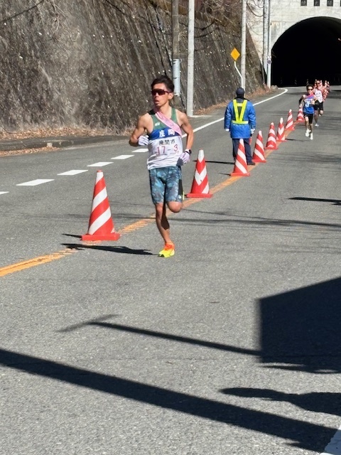 写真：第3区を走る三田選手