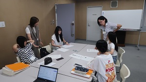 写真：受入最終準備の様子1