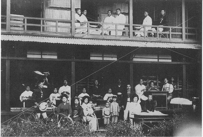 写真：蚕種製造