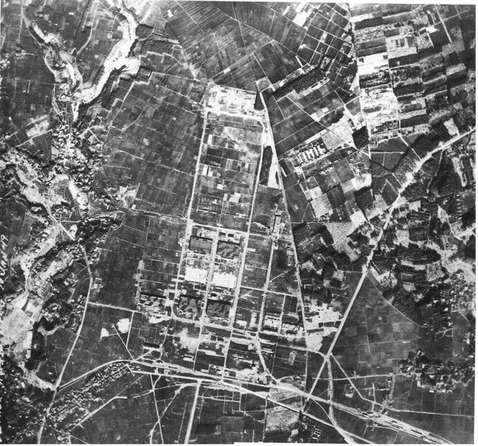 写真：高座海軍工廠