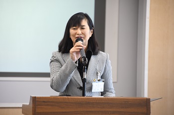 写真：挨拶を述べる市長