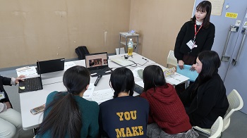 写真：スマーナ市生徒とのオンライン交流の様子2
